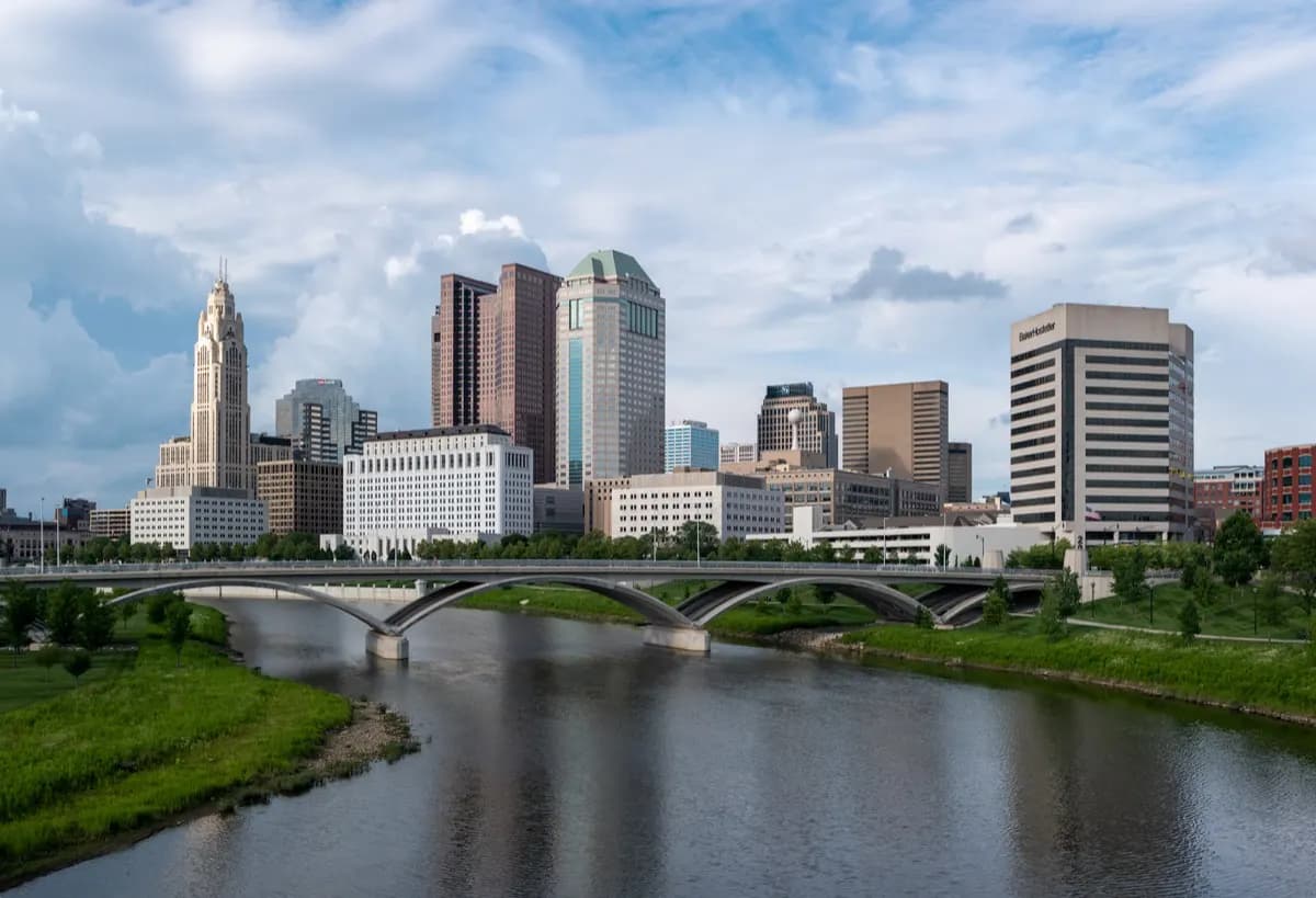 Commercial gaming tables and pool-table service across Ohio — Columbus