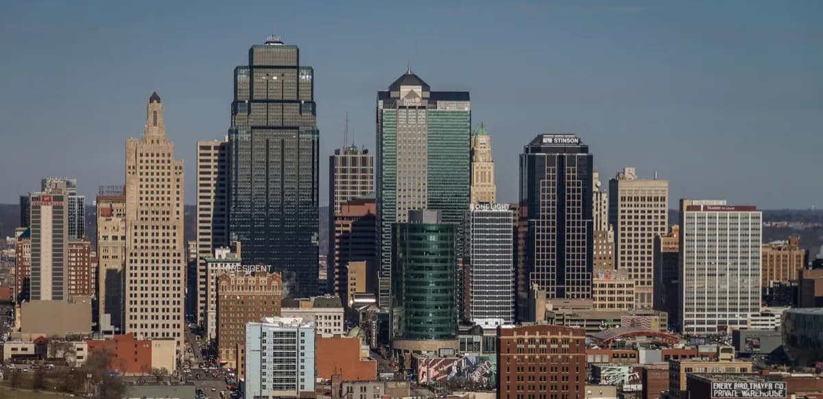 Commercial gaming tables and pool-table service across Missouri — Kansas City